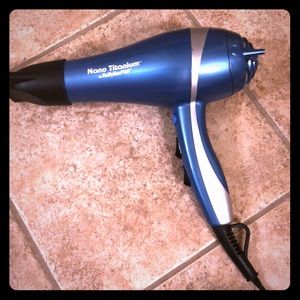 Nano Titanium BaByliss PRO hairdryer